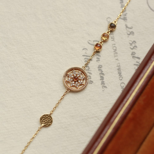 Fenda Stone Bracelet: Silver-Plated with Gold Accents, Vintage-Inspired, Lightly Luxurious, and Niche