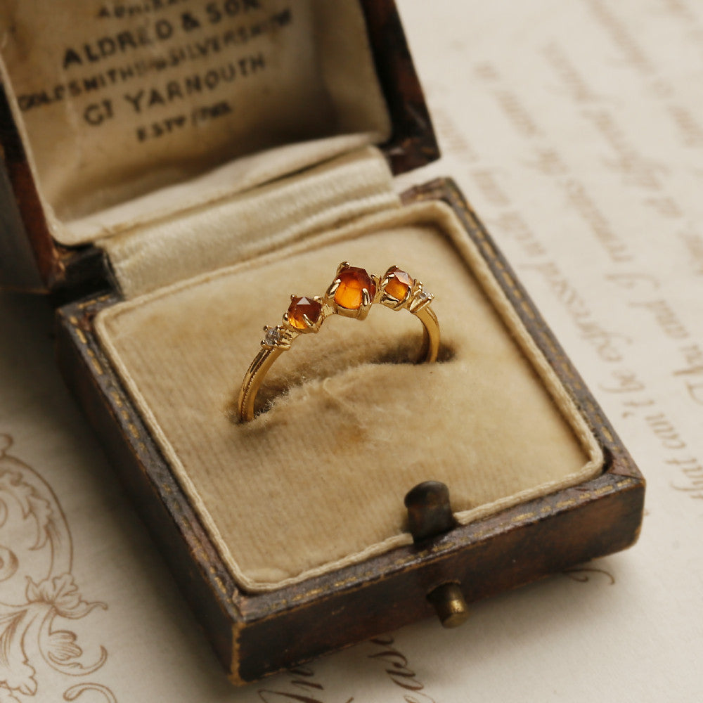 Vintage-Style Open-Finger Garnet Ring in Orange-Yellow Tones