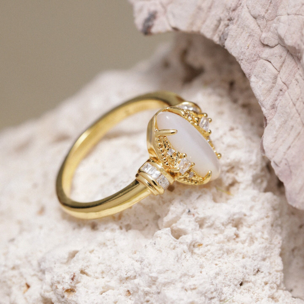 Original Design White Pearl Ring in Gold-Plated Silver with Diamonds